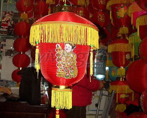 Chisene silk lantern, picture