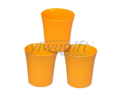 Plastics cup, picture