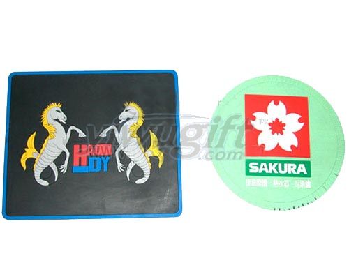 Rubber mouse mat